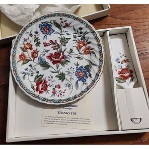 Smithsonian Institute Plate Set Cooper-Hewitt French Wallpaper New York City
